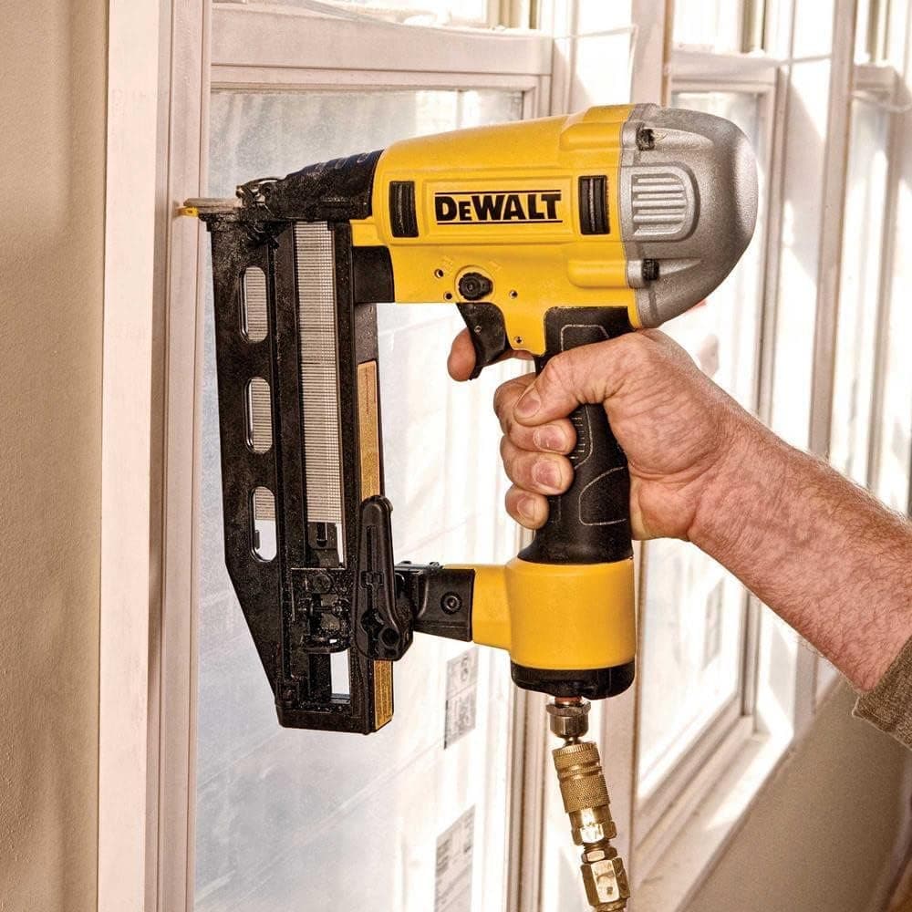 DEWALT DEWDPN1664PP Recensione - Seleziona immagine 2