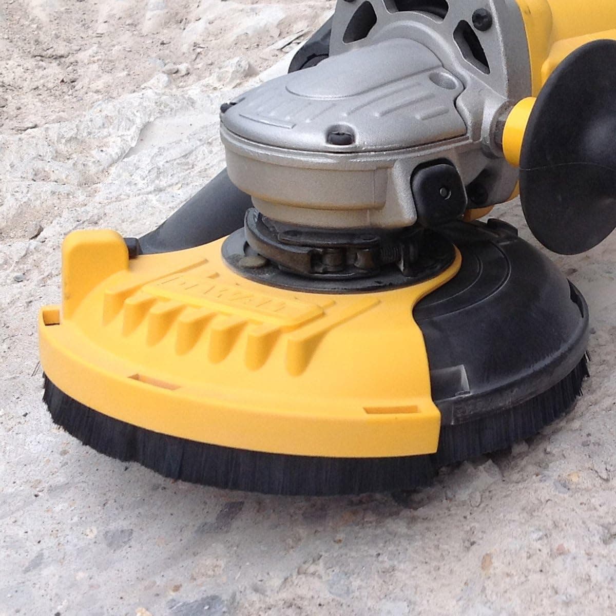 DEWALT DWE46150-XJ Reseña - Seleccionar imagen 3
