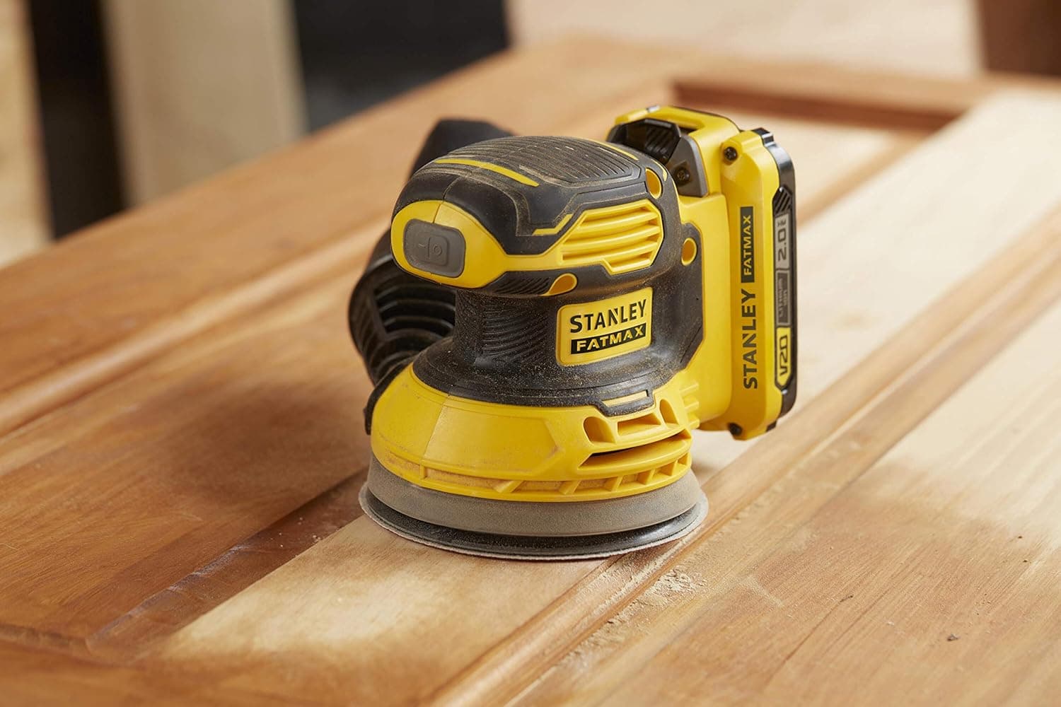 STANLEY SFMCW220B-XJ Testbericht - Bild auswählen 2