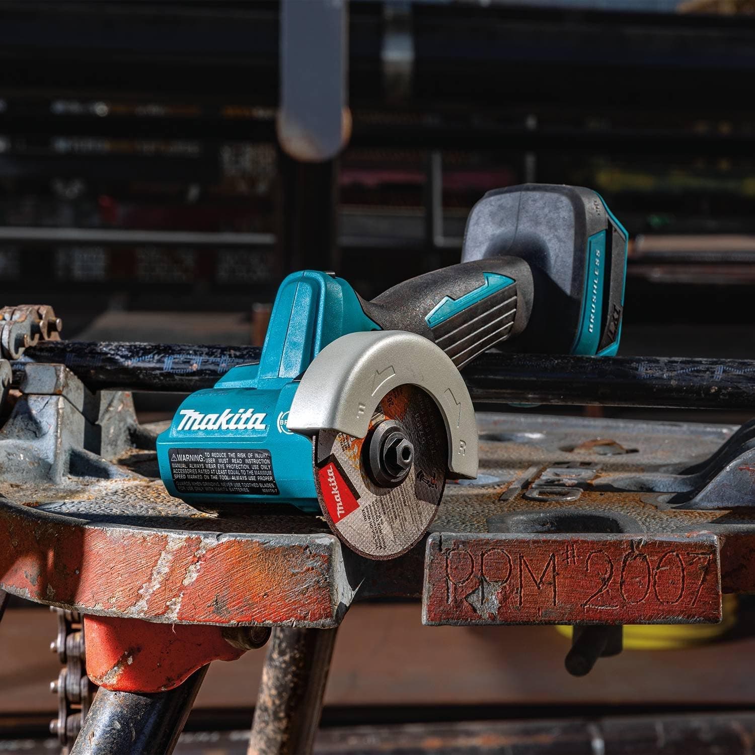 Makita DMC300Z Recensione - Seleziona immagine 3