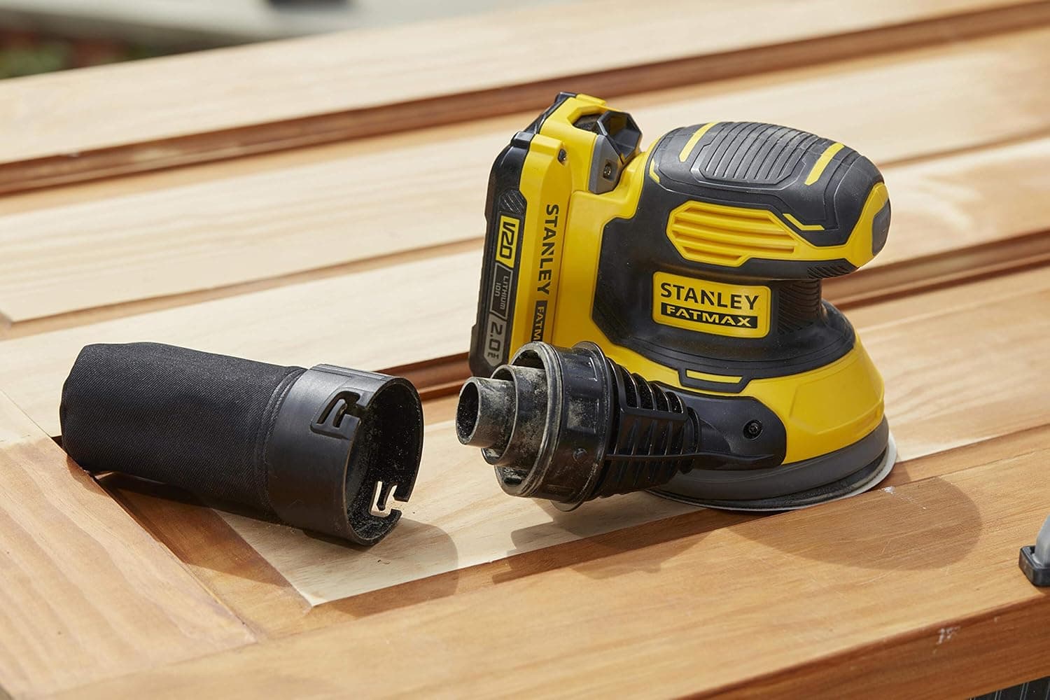 STANLEY SFMCW220B-XJ Testbericht - Bild auswählen 3