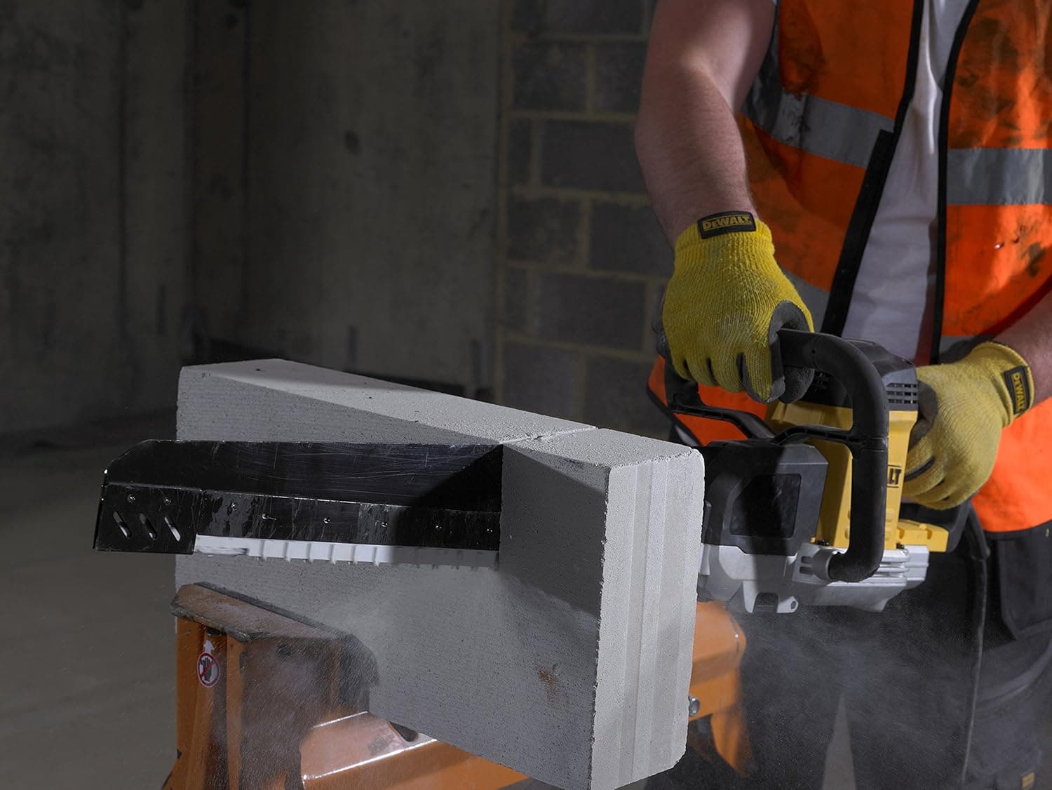DEWALT DWE399-QS Reseña - Seleccionar imagen 3