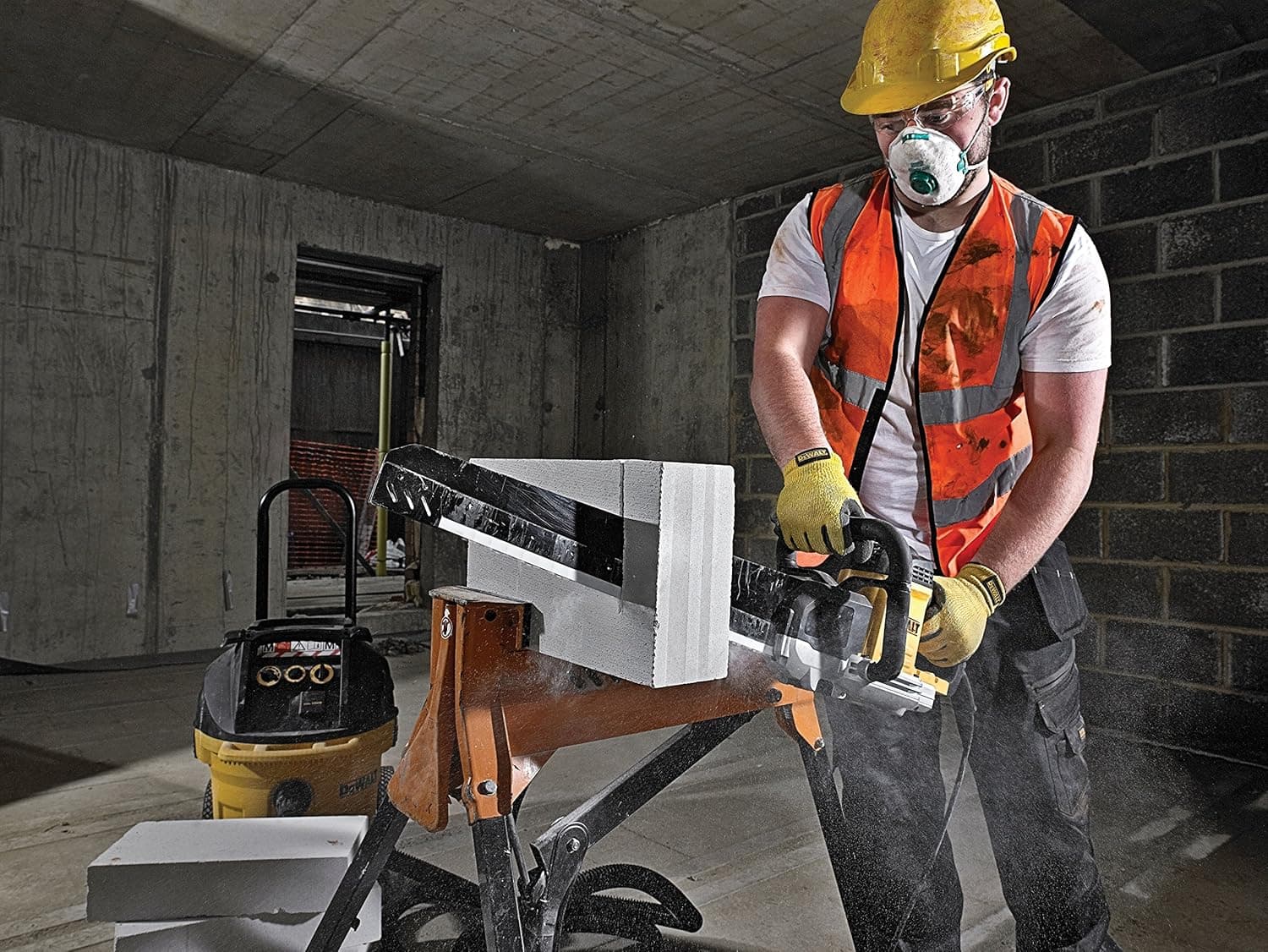 DEWALT DWE399-QS Reseña - Seleccionar imagen 2