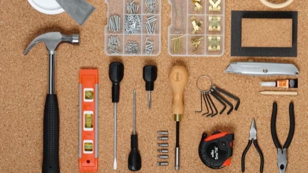 Bricolage et outils avis - image de couverture de catégorie